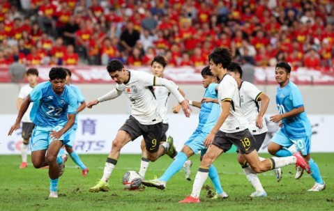 Kaiyun开云中国官网-U22国足为何半场狂轰9球？王钰栋单点爆破，对手血槽已空