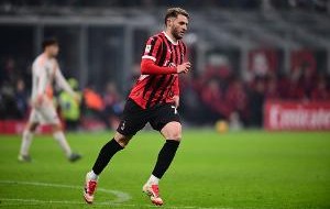 S-希门尼斯经纪人否认转会传闻：他不会离开米兰，都是假消息